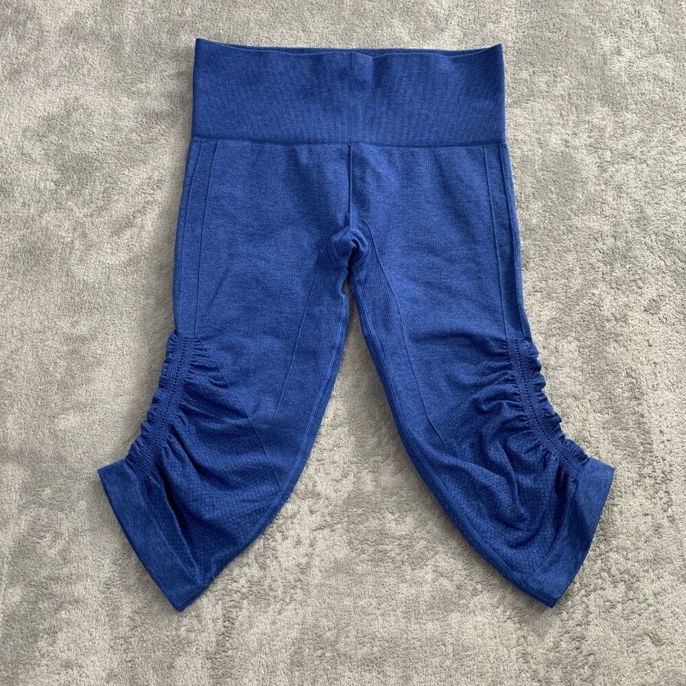 Lululemon Leggings Womens 6 Blue In The Flow Crop II Seamless Athleisure Workout